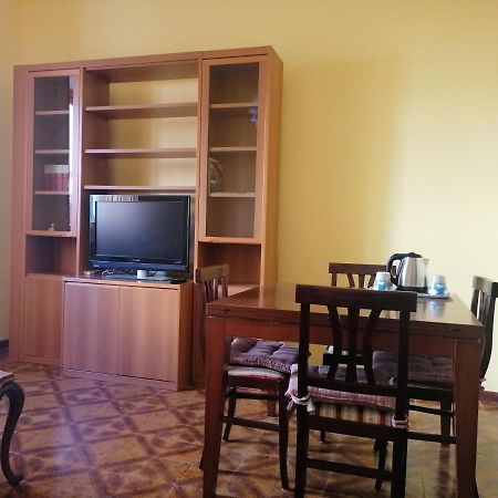 Due Finestre Sul Cortile Ξενοδοχείο Νόβι Λίγκουρε Εξωτερικό φωτογραφία