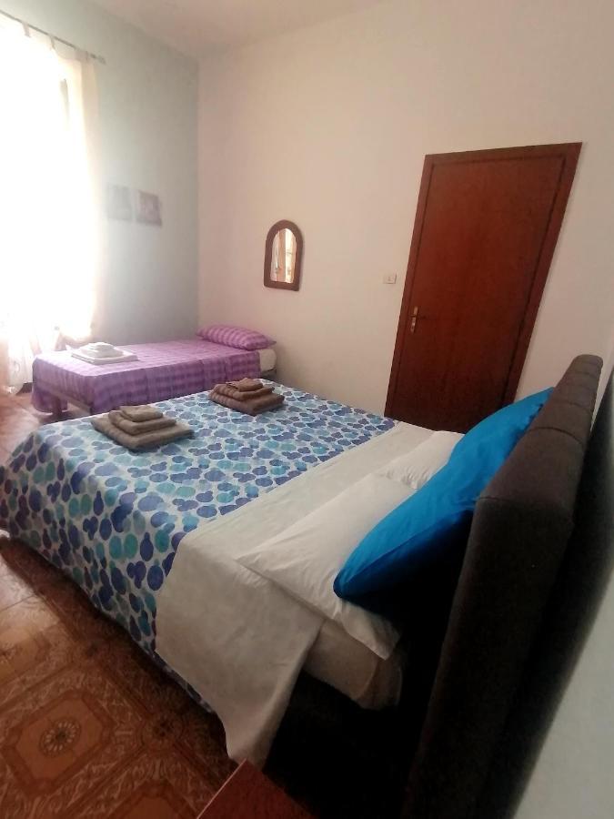 Due Finestre Sul Cortile Ξενοδοχείο Νόβι Λίγκουρε Εξωτερικό φωτογραφία